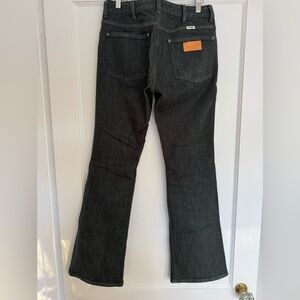NWOT Wrangler dark green boot cut jeans / 26x32 / sample 😉